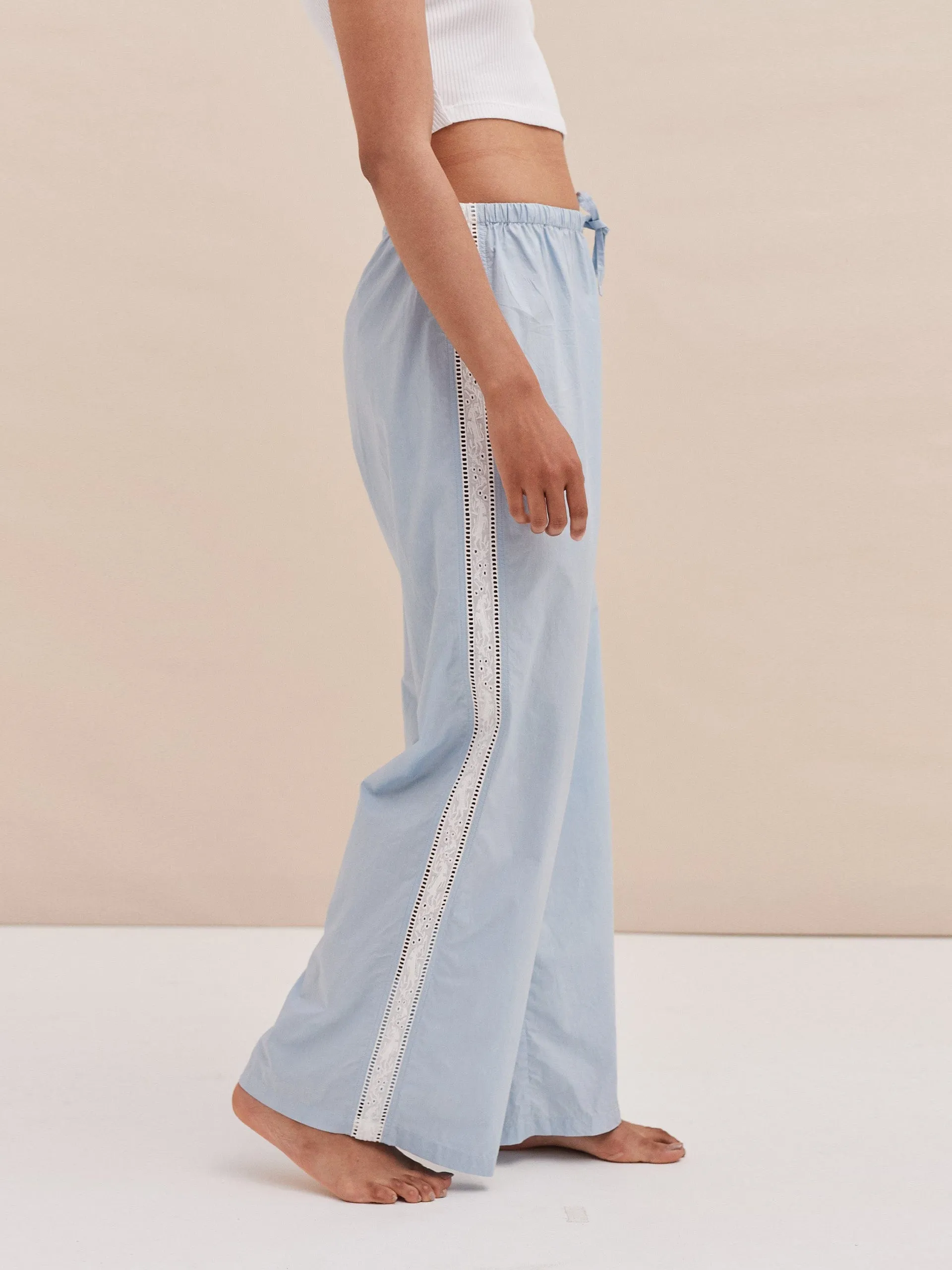 Lounge trio set in Dorothea print in light blue