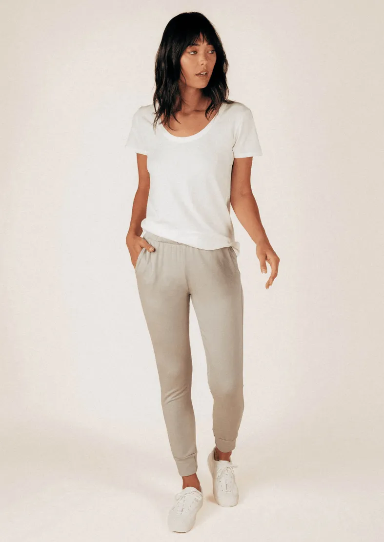 Naomi Sweatpant in Ice Gray