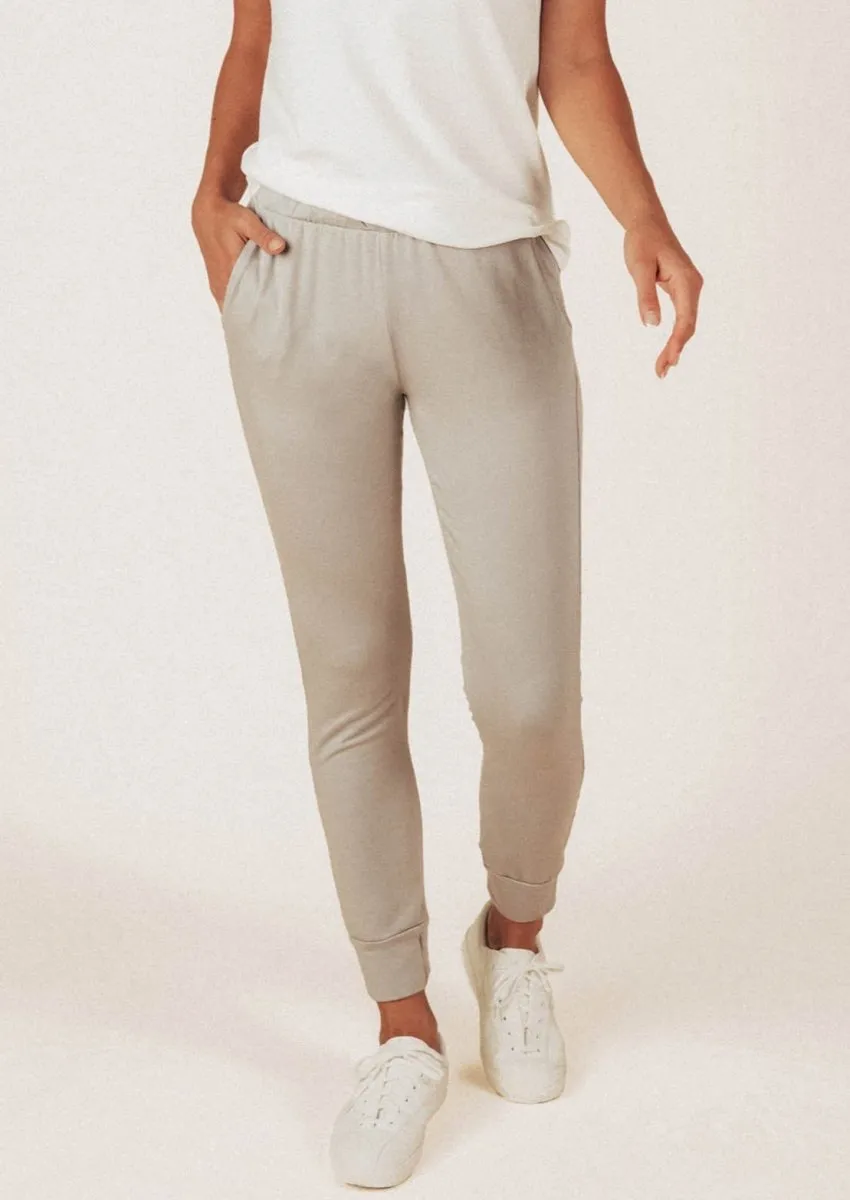 Naomi Sweatpant in Ice Gray